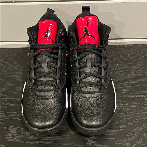 Jordan Maxin 200 Black/Red/White Athletic Shoes Men Size 11 - Picture 3 of 8